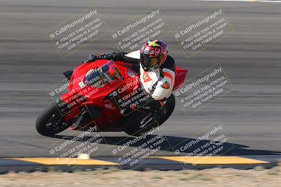 media/Nov-17-2023-Apex Assassins (Fri) [[c4a68d93b0]]/5-Trackday 2/1-Session 2 (Bowl)/
